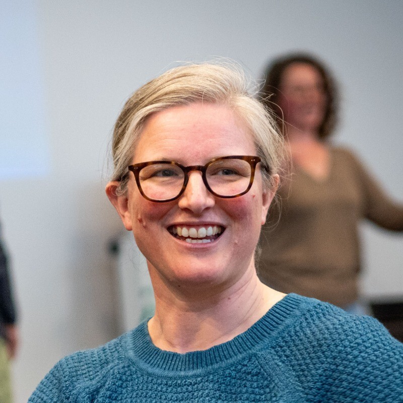 Lesley Dampier
